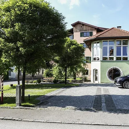 & Restaurant Ragginger Attersee Szálloda