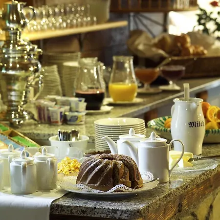 & Restaurant Ragginger Attersee Szálloda