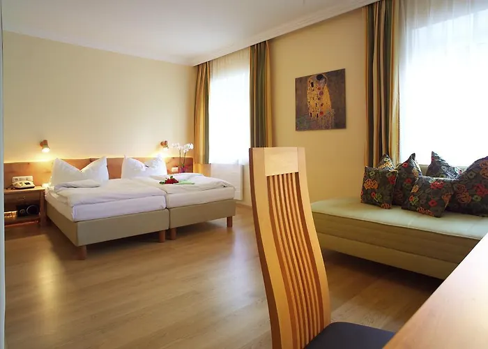 & Restaurant Ragginger Attersee 널스돌프앰아테시